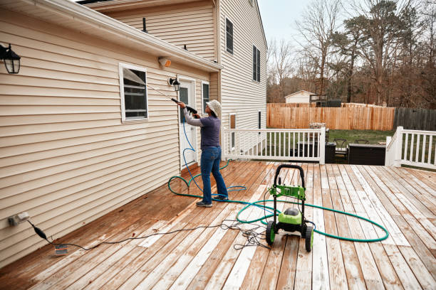 Best Sidewalk Pressure Washing  in Pine Manor, FL
